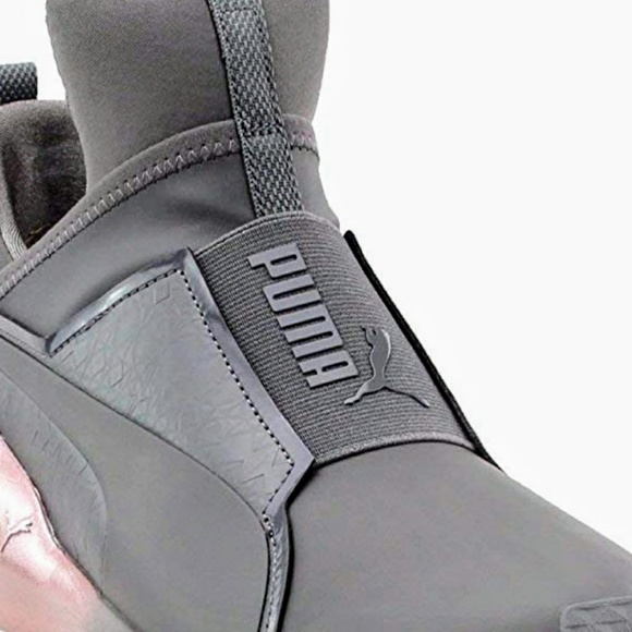 Women's workout slip on - Picture 3 of 3